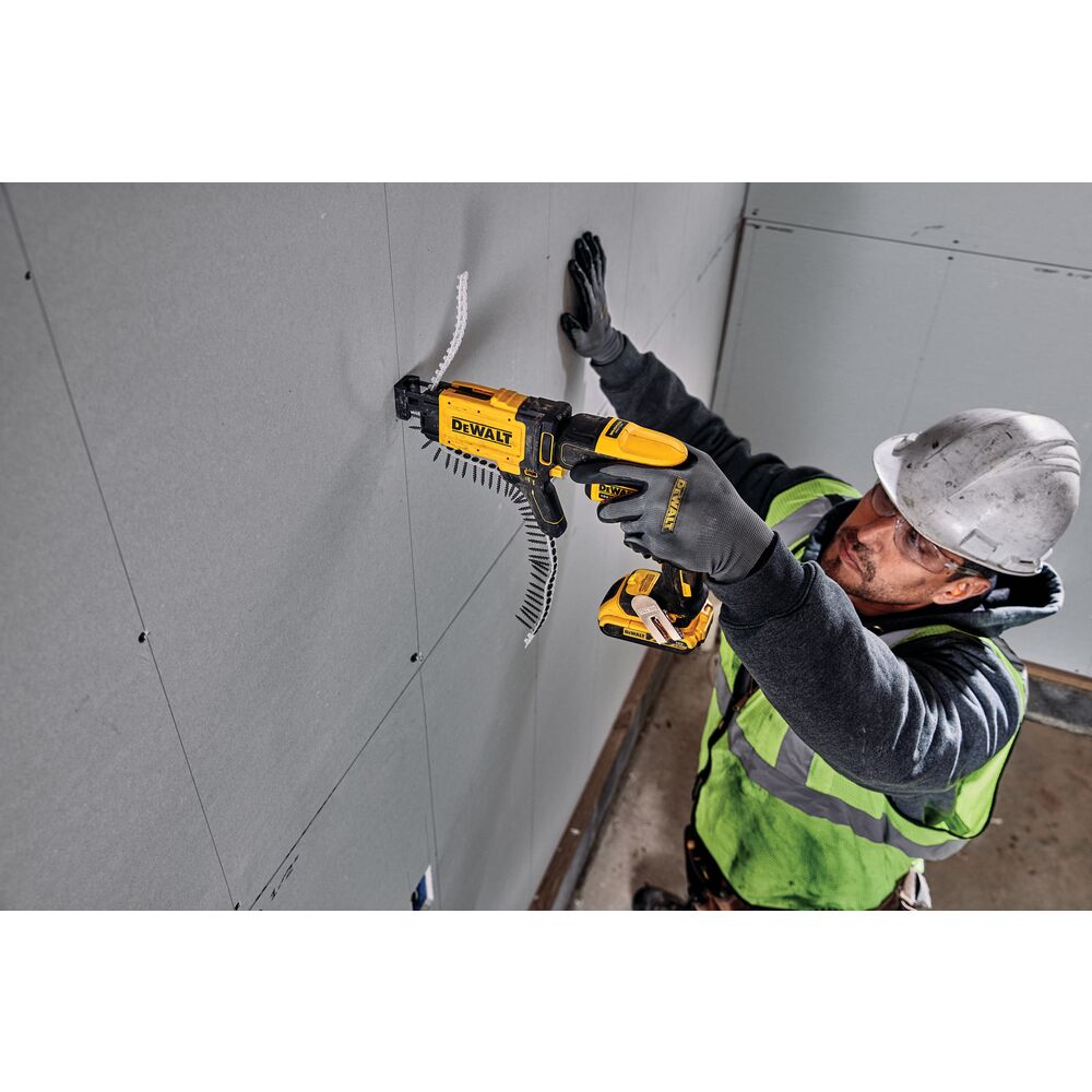 Juostinis suktuvas DeWALT DCF620D2K+DCF6202 2x2 Ah